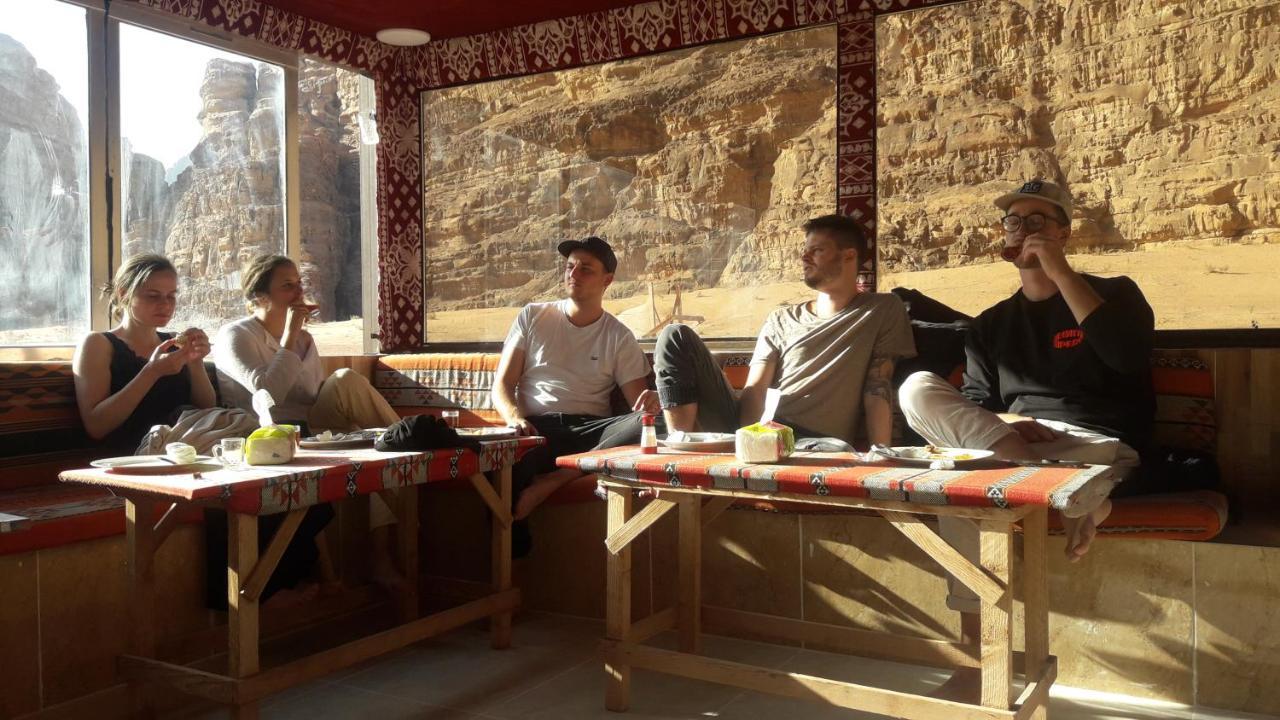 Salman Zwaidh Camp Hotel Wadi Rum Eksteriør billede