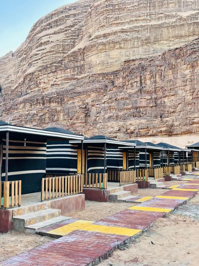 Salman Zwaidh Camp Hotel Wadi Rum Eksteriør billede