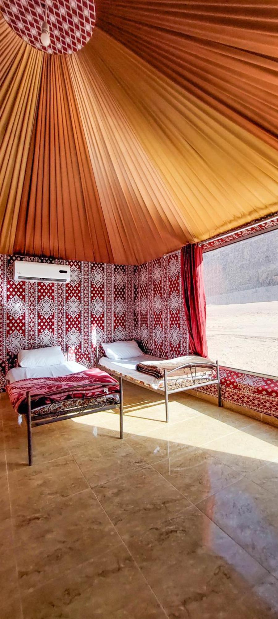 Salman Zwaidh Camp Hotel Wadi Rum Eksteriør billede