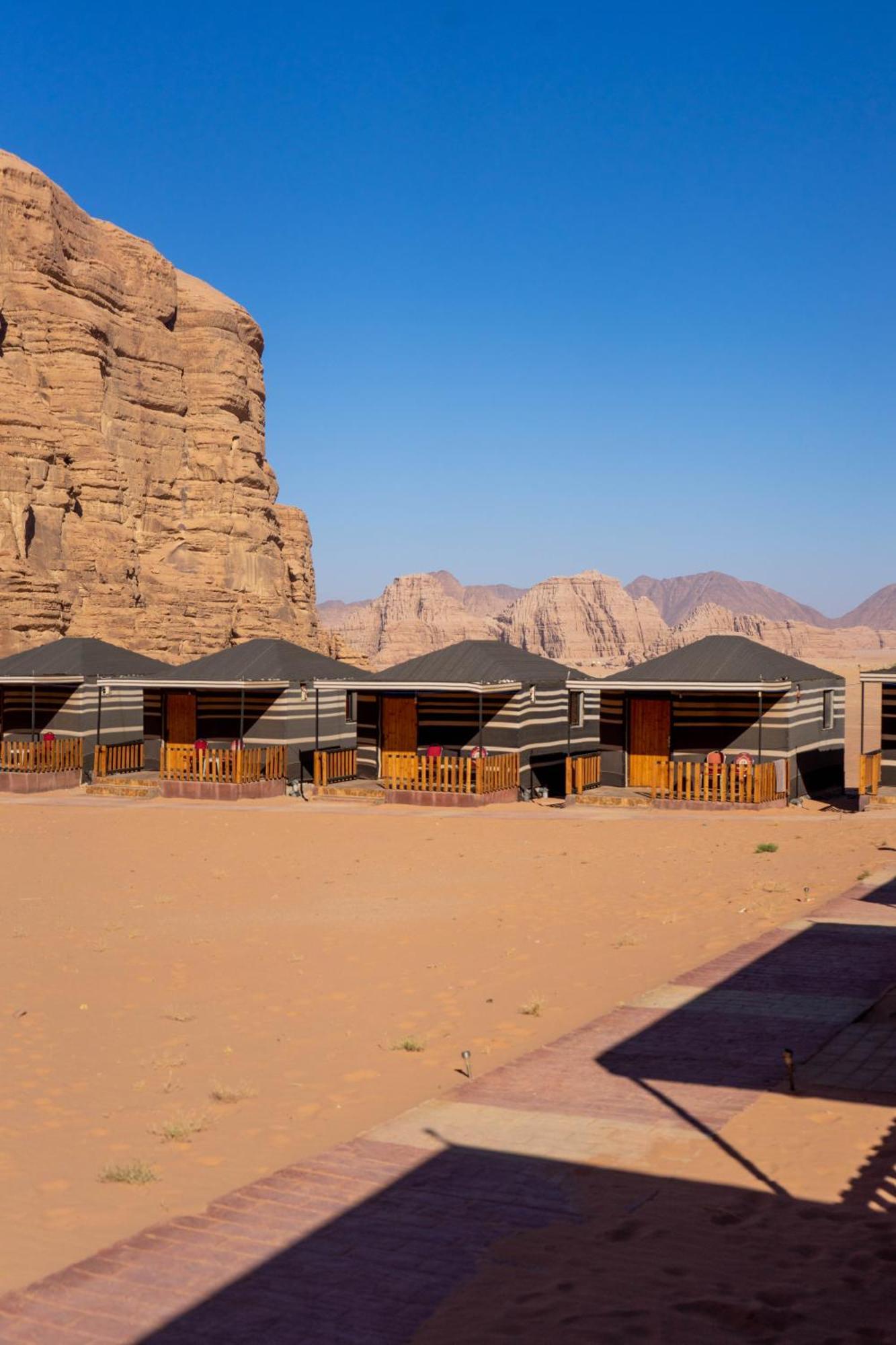 Salman Zwaidh Camp Hotel Wadi Rum Eksteriør billede