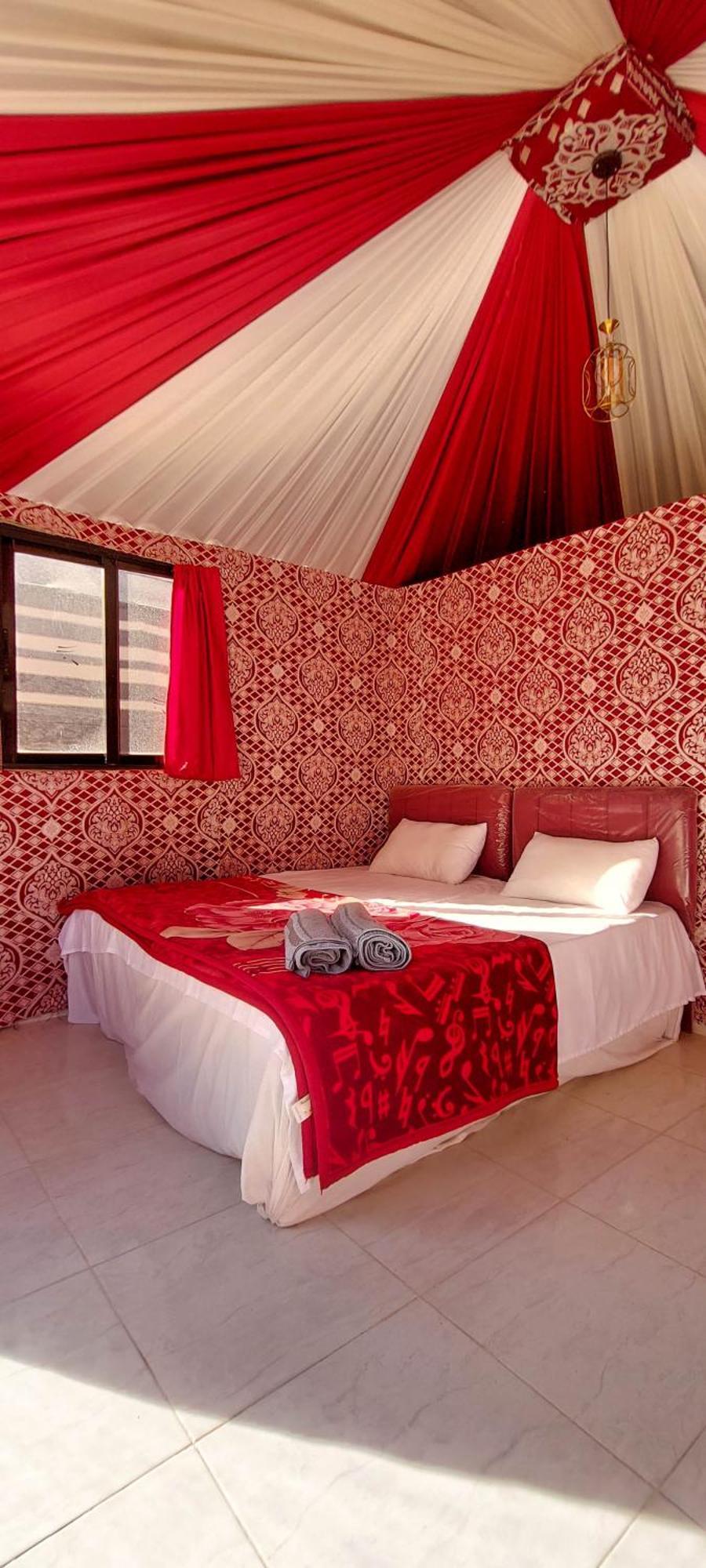 Salman Zwaidh Camp Hotel Wadi Rum Eksteriør billede