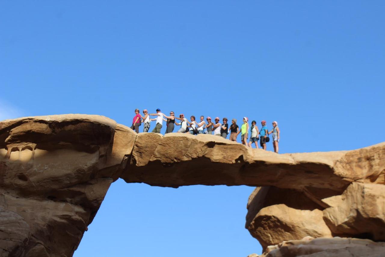 Salman Zwaidh Camp Hotel Wadi Rum Eksteriør billede